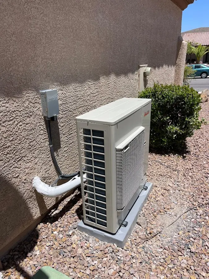 Residential air conditioning condenser unit in Fredericksburg